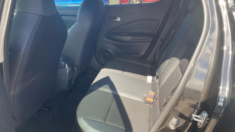 Nissan Juke 1.6 Hybrid N-Connecta 5dr Auto Hybrid Hatchback